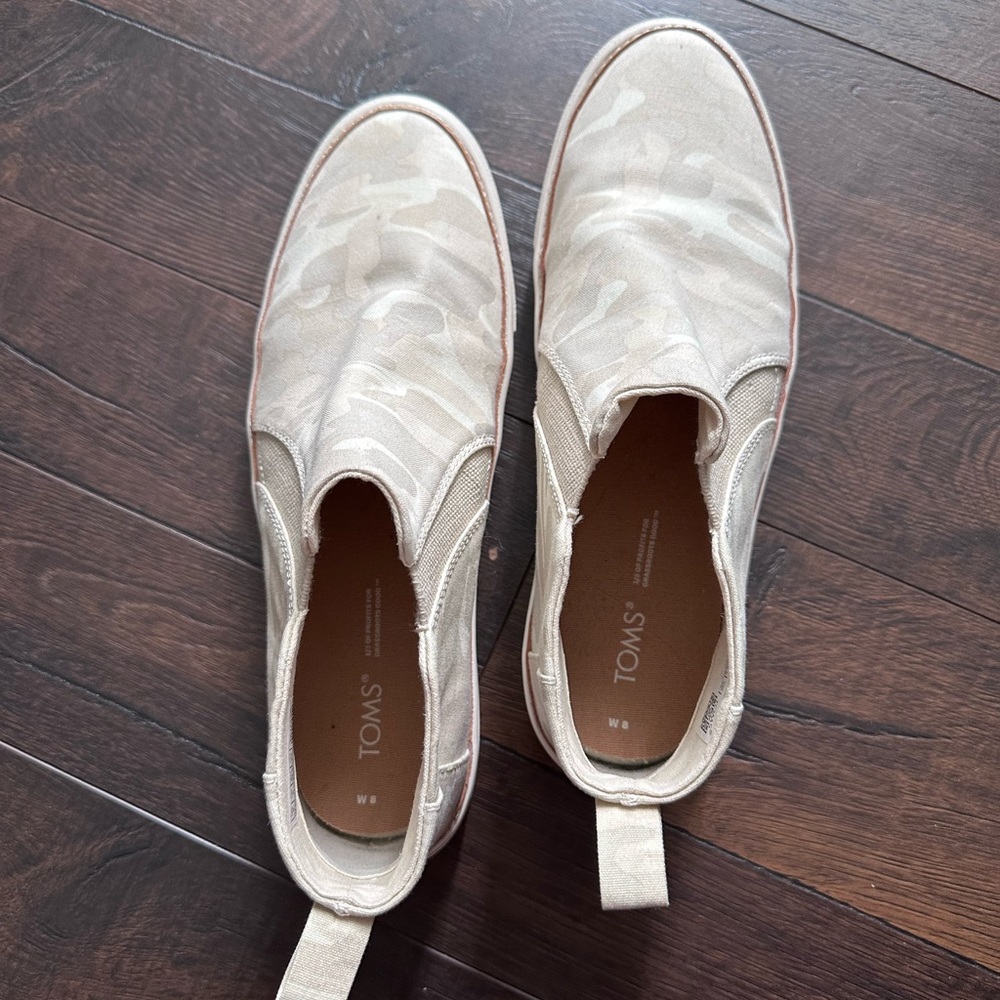 Beige Camo Toms Slip-On Shoes